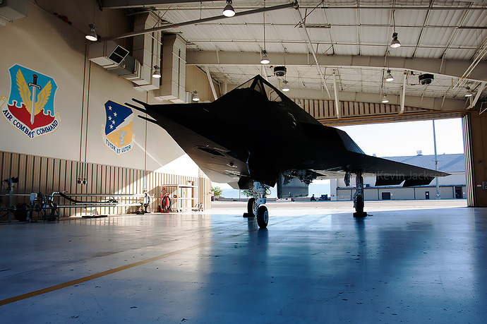 F-117A-004