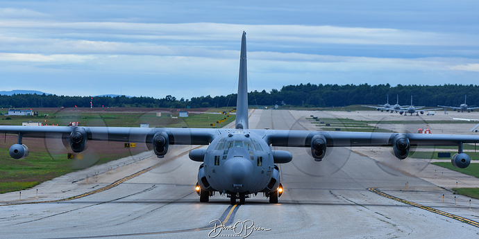 AXIS41 73-1586 EC-130H-7536