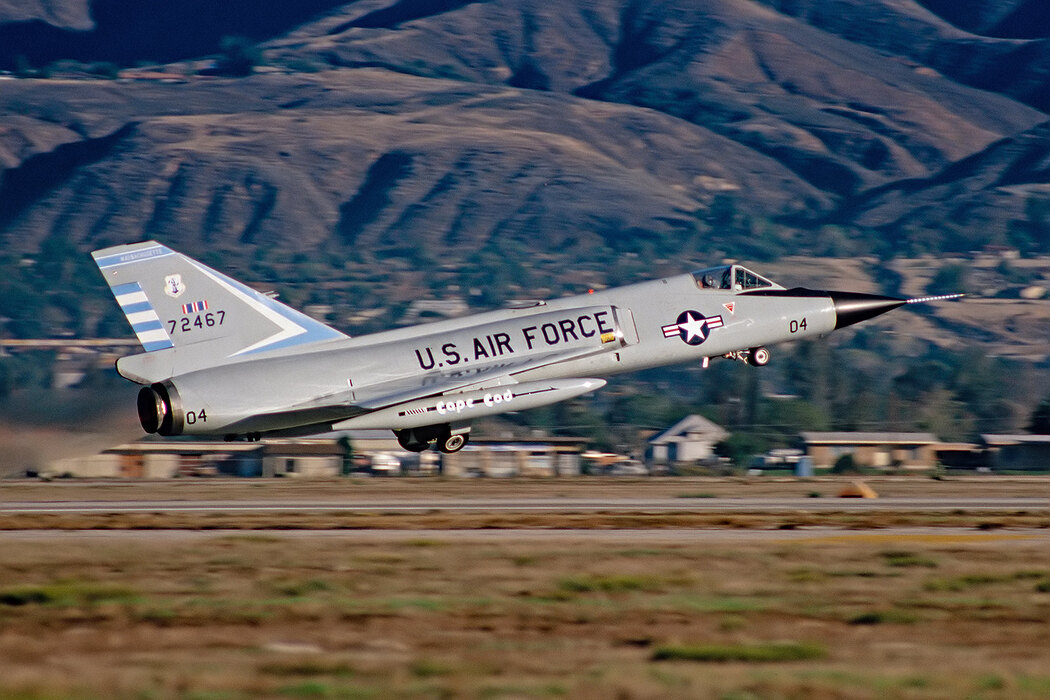 57-2467 F-106A 101FIS 10.87 Norton