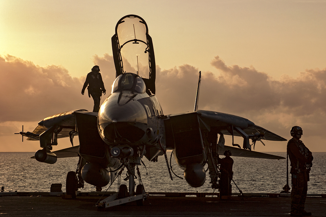 f14-tomcat-sunset