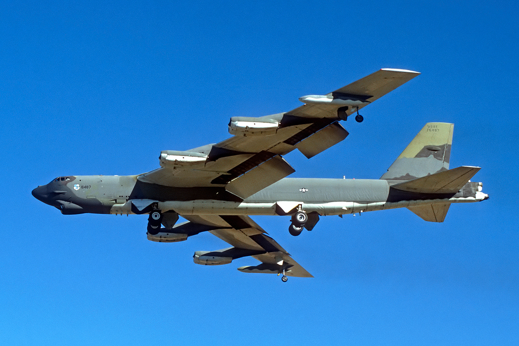 57-6487 B-52G 93BW 12.18.85 March (2)