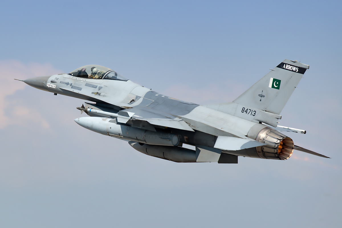 F-16A-84713-02-PAF-Konya1606