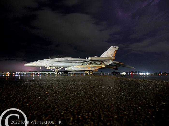 SpottingAtGRR2022-BoeingEA18GGrowler-168253ParkedOnRampLightningWideAngleSideProfileFullFrameJuly4
